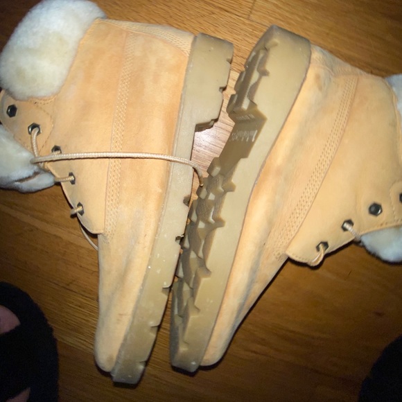 Timberland Fur Boot - Picture 4 of 8
